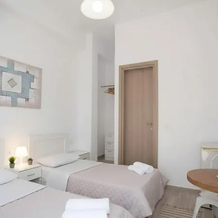 Beautiful W Kitchen Right In Mykonos Center