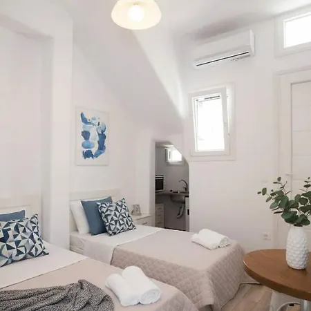 Beautiful W Kitchen Right In Mykonos Center Tatil Evi